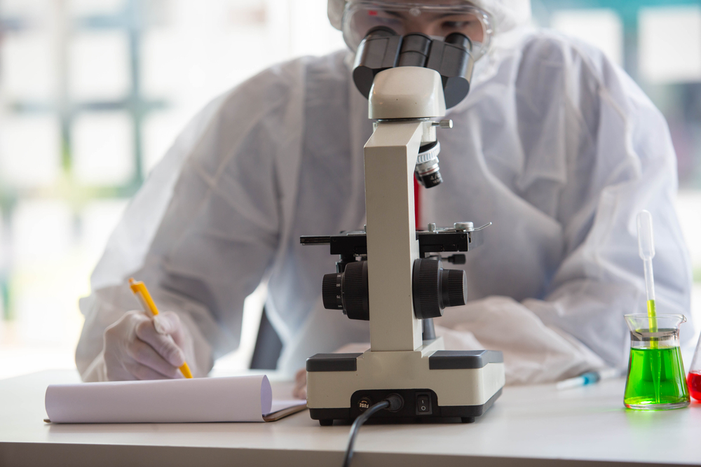 The,Doctor,Is,Testing,A,Sample,Of,Biological,Tubes,Contaminated