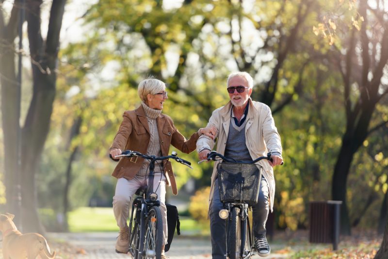Emmanuel Macron progresse chez les seniors