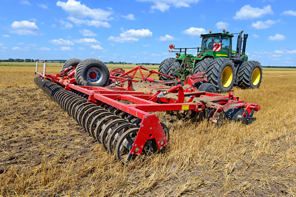 Kalush,,Ukraine,-,July,9:,Modern,John,Deere,Tractor,On