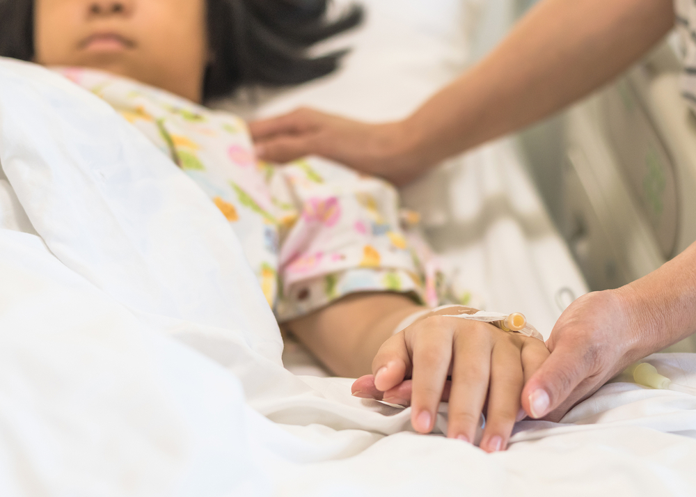 Nursing,Caretaker,Concept,With,Child,Patient,(girl,Kid),Sleeping,In