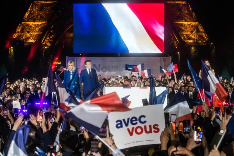 Un eurodéputé macroniste plaide pour un "infléchissement à gauche" avant les législatives