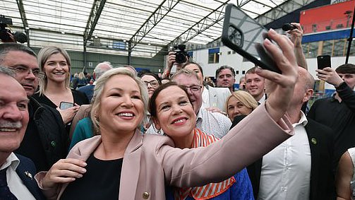 Irlande du Nord : les unionistes menacent de bloquer le nouveau gouvernement