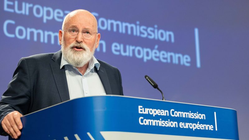 Le plan de l'UE pour abandonner les combustibles fossiles russes critiqué par des experts