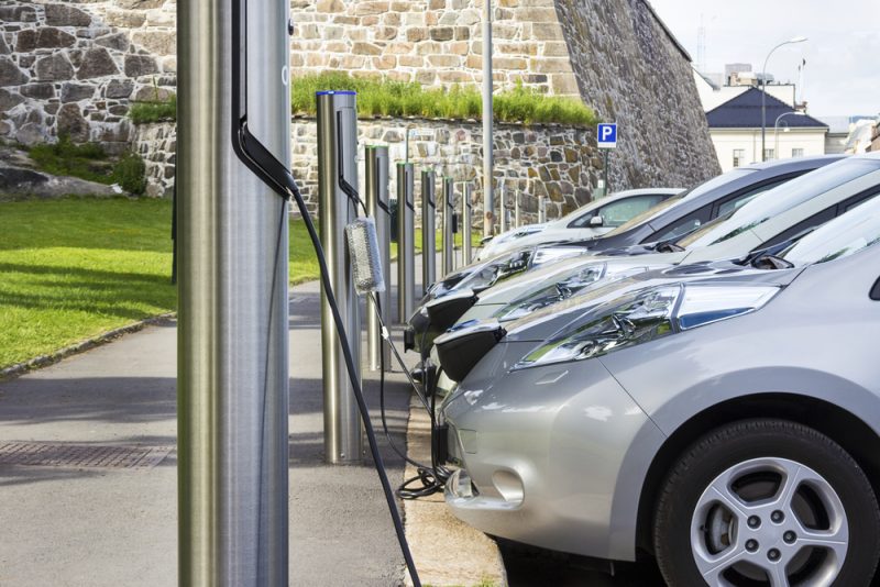 Voitures : vers une baisse de 70 % des émissions de GES en 2030 ?