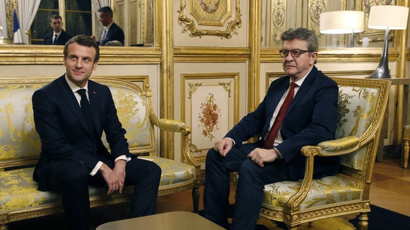 Les alliances de Jean-Luc Mélenchon et d'Emmanuel Macron en tête des sondages