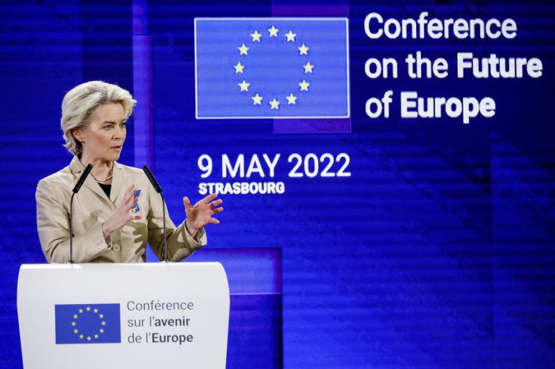 CoFoE : Ursula von der Leyen favorable à une modification des traités de l'UE