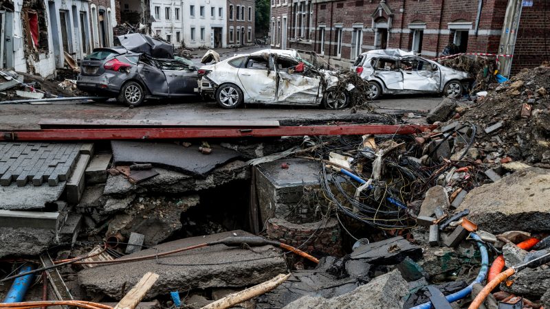 Dix États européens poursuivis en justice en raison d'un traité protégeant les combustibles fossiles