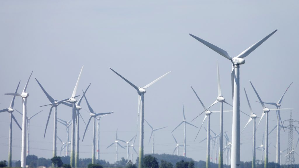 Berlin souhaite lever les règles de distance entre les éoliennes pour développer l&rsquo;éolien terrestre