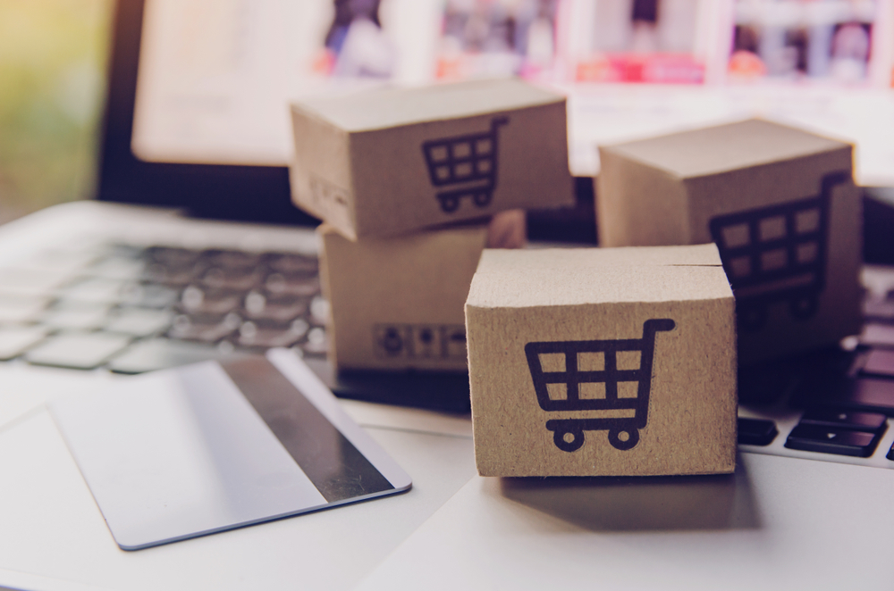 Online,Shopping,-,Paper,Cartons,Or,Parcel,With,A,Shopping