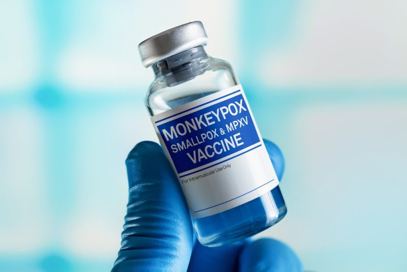 La Commission européenne achète 110 000 doses de vaccin pour lutter contre la variole du singe