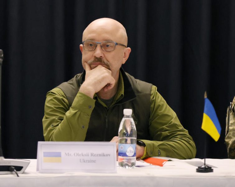 Les livraisons d’armes lourdes allemandes arrivent en Ukraine