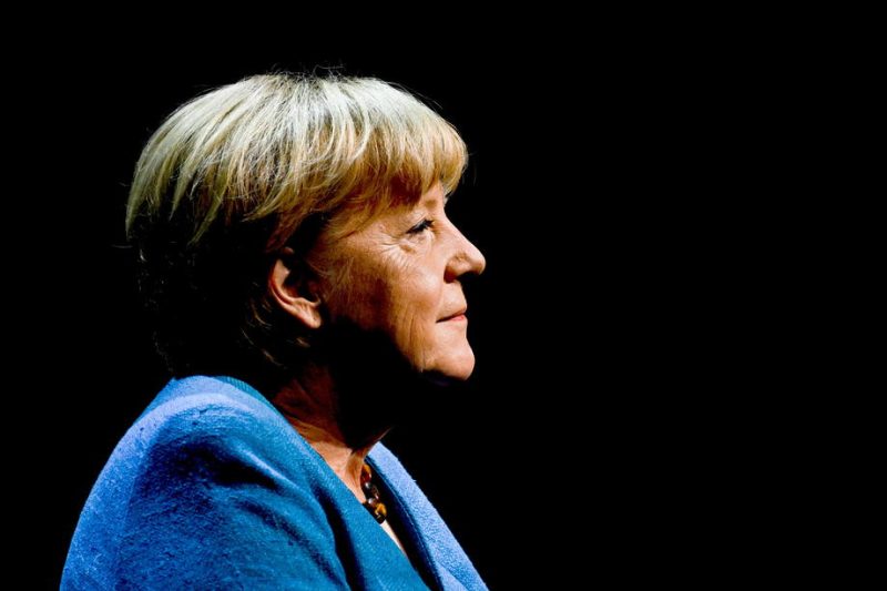 Guerre en Ukraine : Angela Merkel défend le bilan de sa politique à l'égard de la Russie