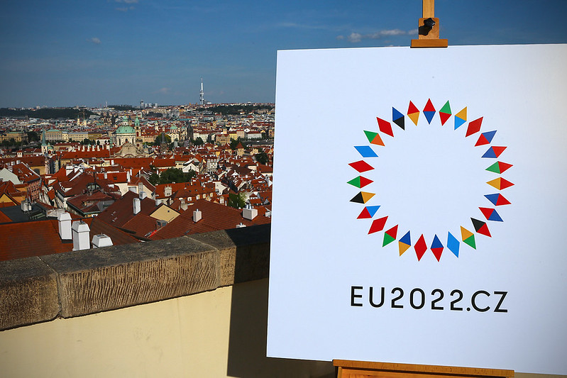 La présidence tchèque propose un premier compromis pour la future loi européenne sur les données