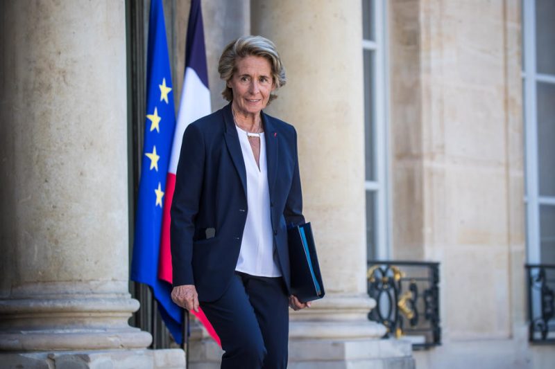 La gauche demande la démission d’une ministre accusée d’homophobie