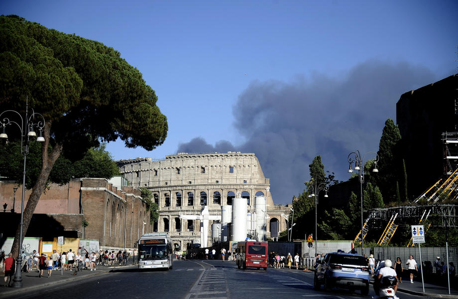 Fire outnreak in Rome