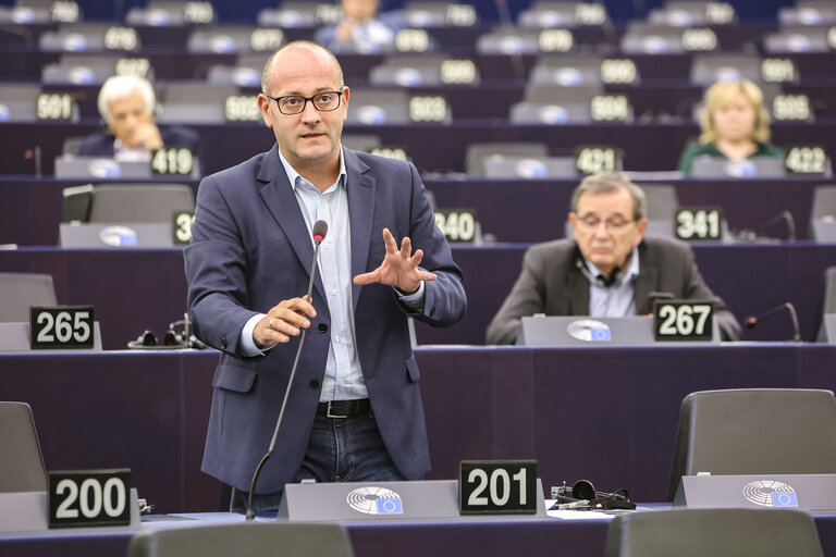 Un eurodéputé bulgare demande l'interdiction des extraditions vers la Russie