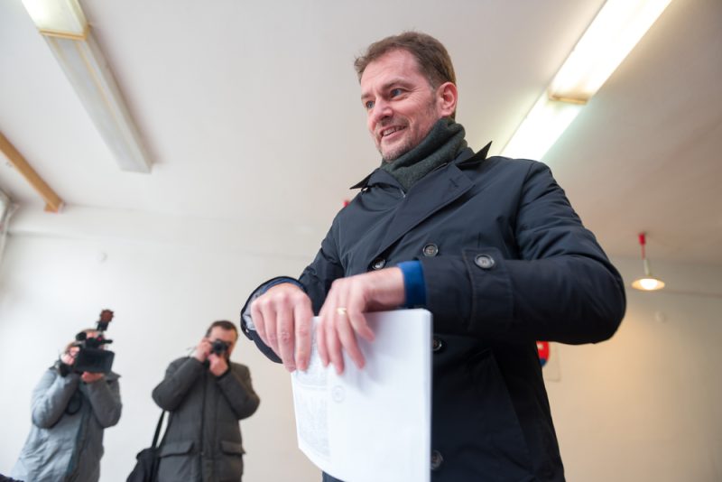 Slovaquie : un gouvernement minoritaire se profile après l'ultimatum d'un parti de coalition