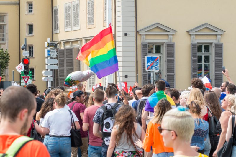 La Serbie annule l'Europride prévue en septembre, les organisateurs défient la décision