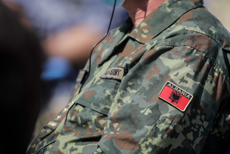 Espionnage en Albanie : des Russes et des Ukrainiens inculpés, des Tchèques arrêtés