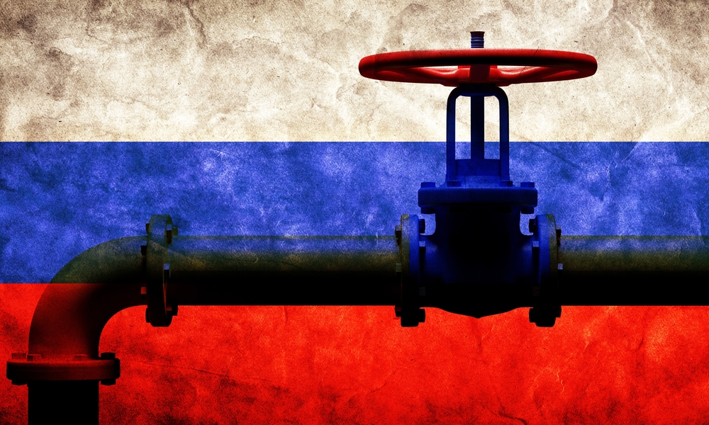 Russian,Gas,Transmission,,Valve,On,Pipeline,Against,Flag,Of,Russia.