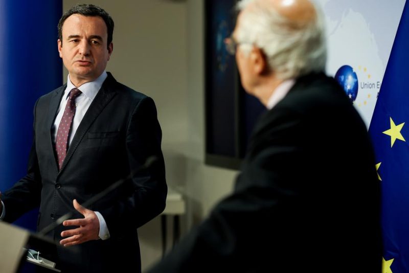Rencontre entre l’UE et les dirigeants serbes et kosovars pour apaiser les tensions