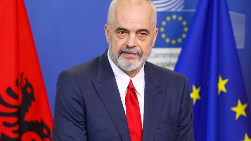 La politique vaccinale de l’UE, une « erreur honteuse » pour le Premier ministre albanais