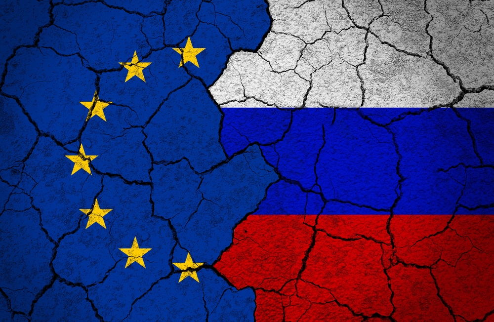 3d,Rendering,Of,Flags,Of,Eu,And,Russia,Painted,On