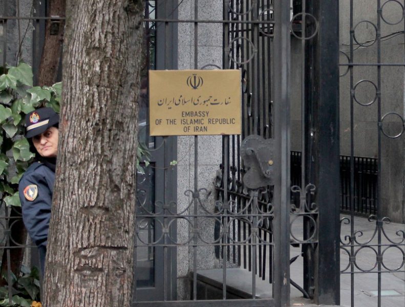 L'OTAN condamne la cyberattaque iranienne contre l'Albanie tandis que les diplomates quittent le pays