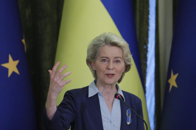 Ursula von der Leyen en visite à Kiev pour parler d'intégration à l'UE