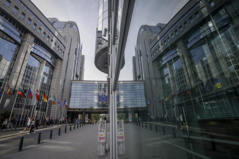 Finalistes du prix Sakharov : le peuple ukrainien, Julian Assange et la Commission de la vérité de Colombie