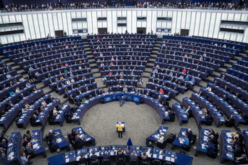 Pour une Union européenne démocratique, efficace et protectrice,  osons le fédéralisme !