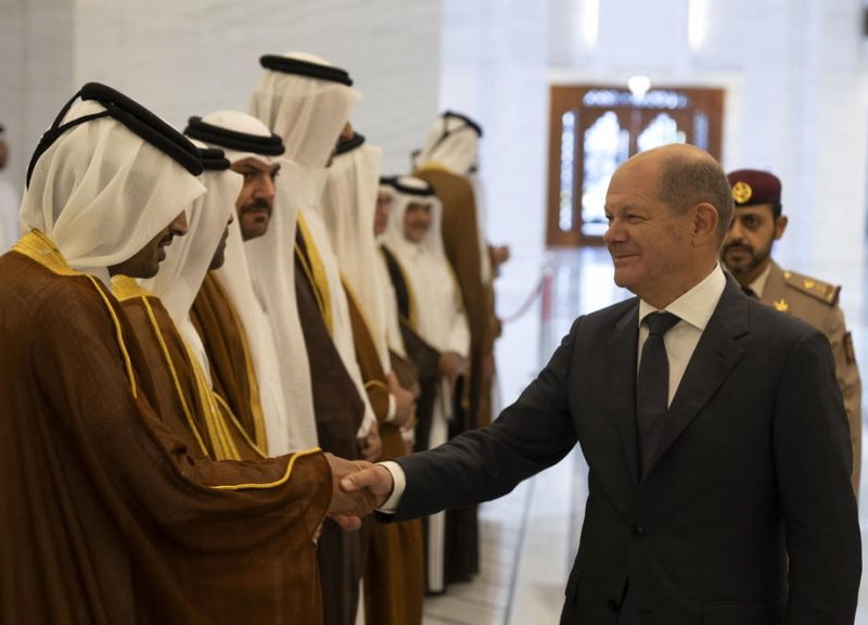 Accord gazier avec Abou Dhabi : Olaf Scholz silencieux sur la question des droits humains