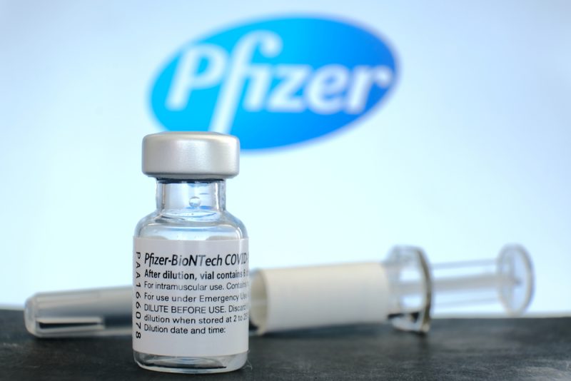 Covid-19 : l'EMA examine l'utilisation du vaccin de Pfizer contre des sous-variants d'Omicron chez les 5-11 ans