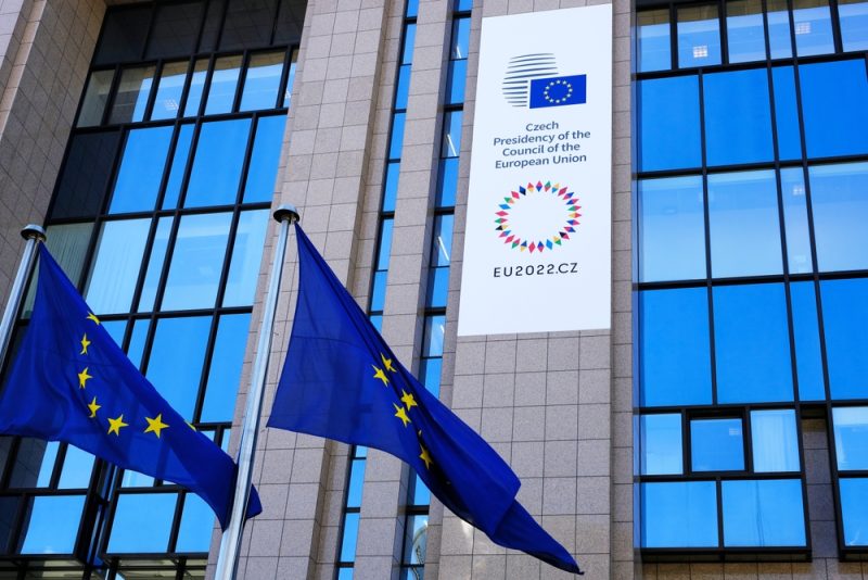 Loi sur l'IA : le Conseil de l'UE se rapproche d'une position commune avec un texte presque définitif