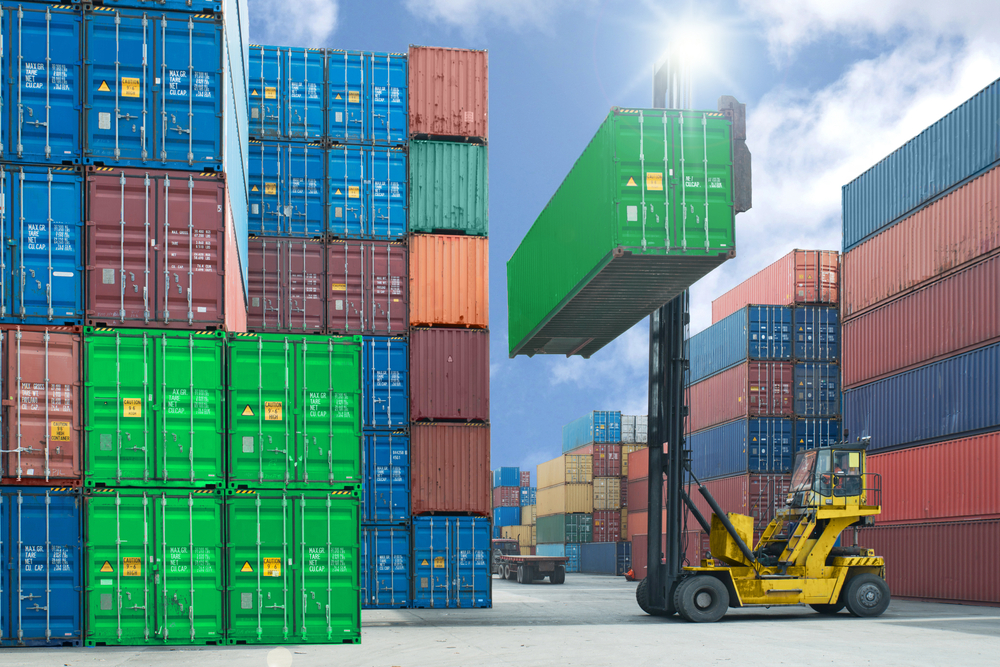 Forklift,Handling,Container,Box,Loading,To,Truck,In,Import,Export