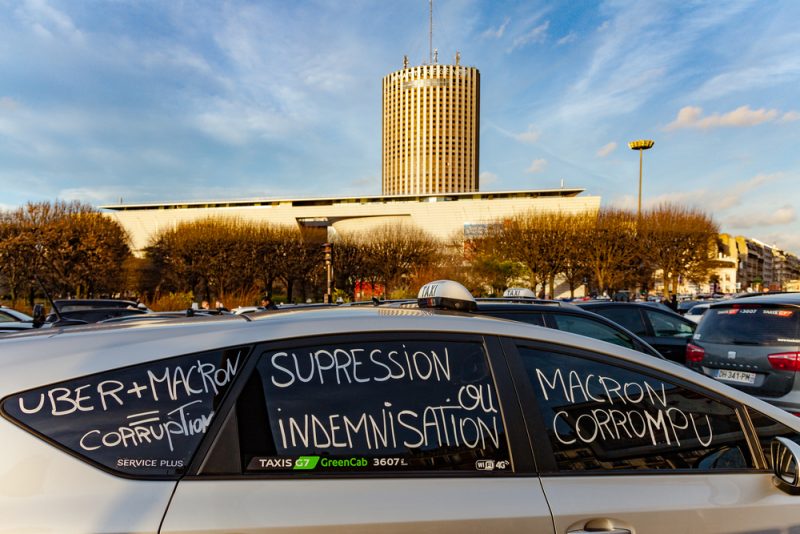 Le spectre d'Uber hante les débats sur les travailleurs des plateformes