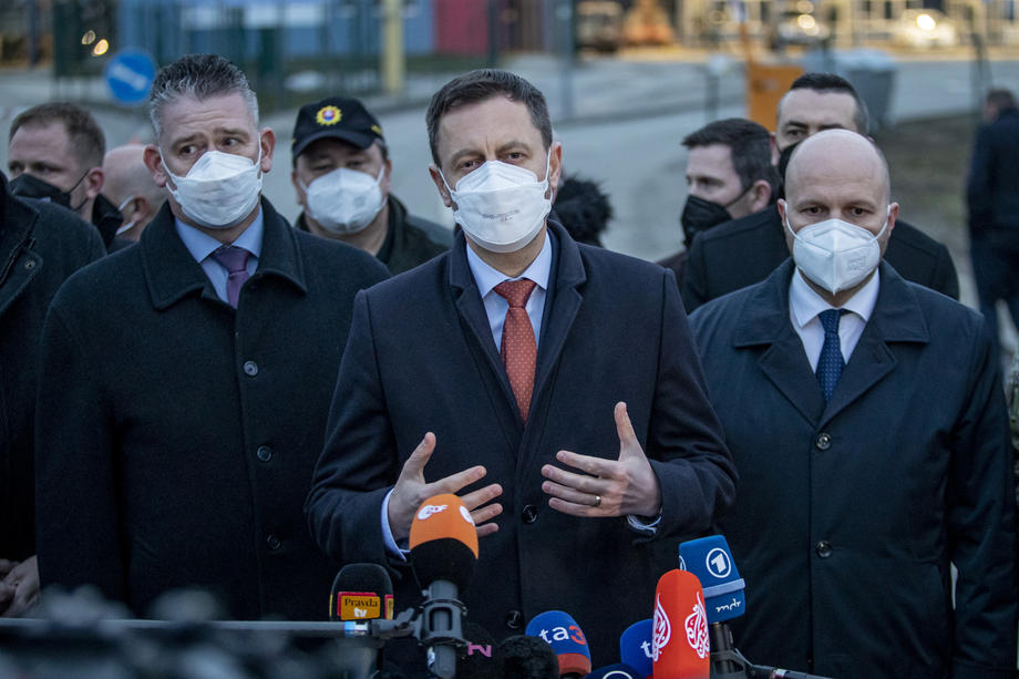 Fleeing Ukrainians enter Slovakia through Vysne Nemecke border crossing