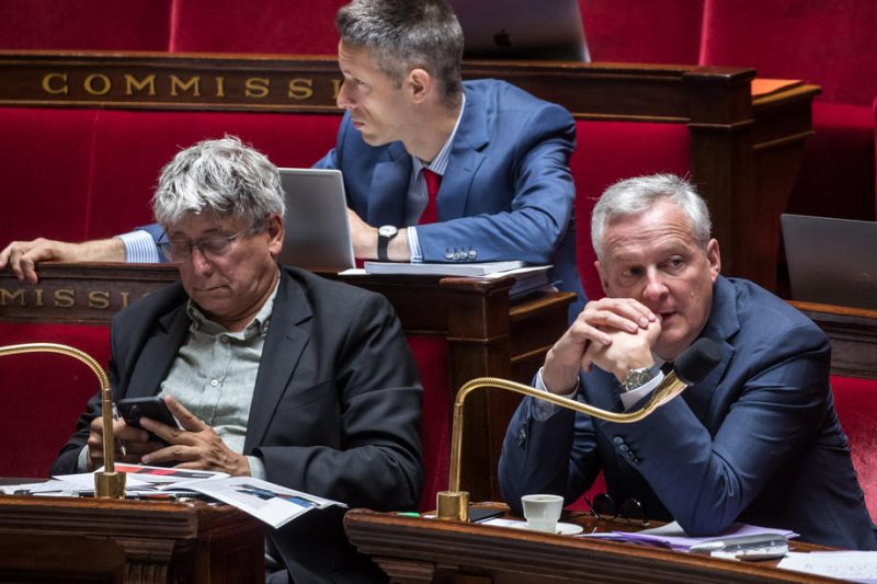 Budget 2023 et « 49.3 » : gouvernement et oppositions à couteaux tirés