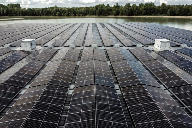 Le gouvernement hongrois suspend les raccordements au réseau des nouvelles installations solaires