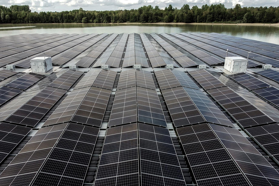 From coal and nuclear power to renewable energies