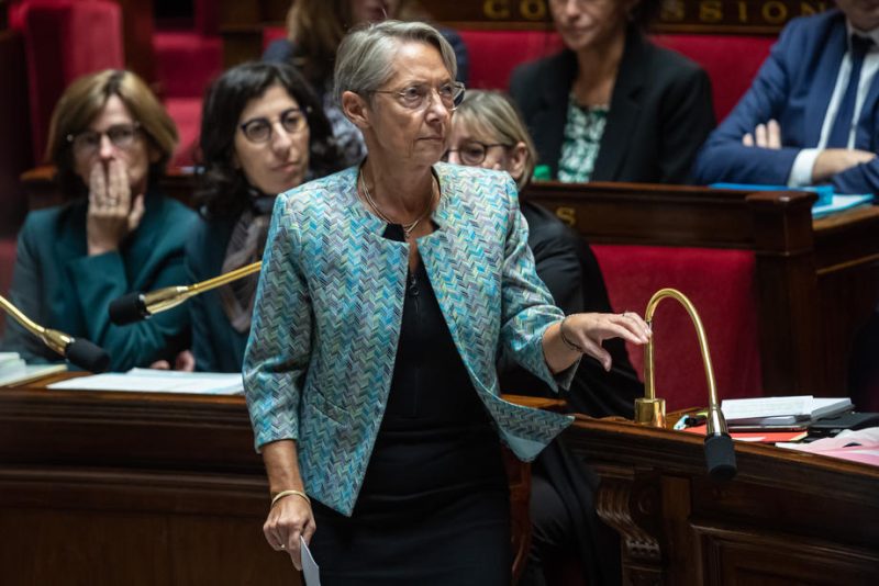 Pénuries de carburant : Élisabeth Borne annonce la réquisition de salariés d’Esso