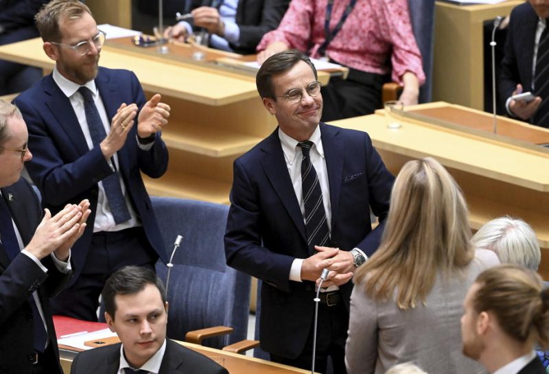 Le nouveau gouvernement suédois soutenu par l’extrême droite, les libéraux se déchirent