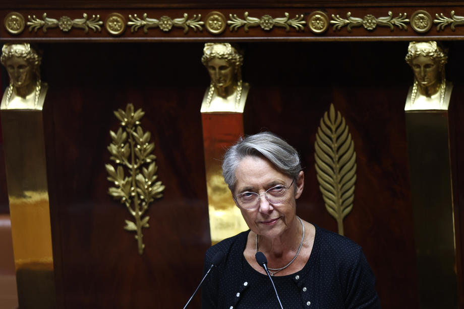 Budget bill to be forced through Parliament by French government