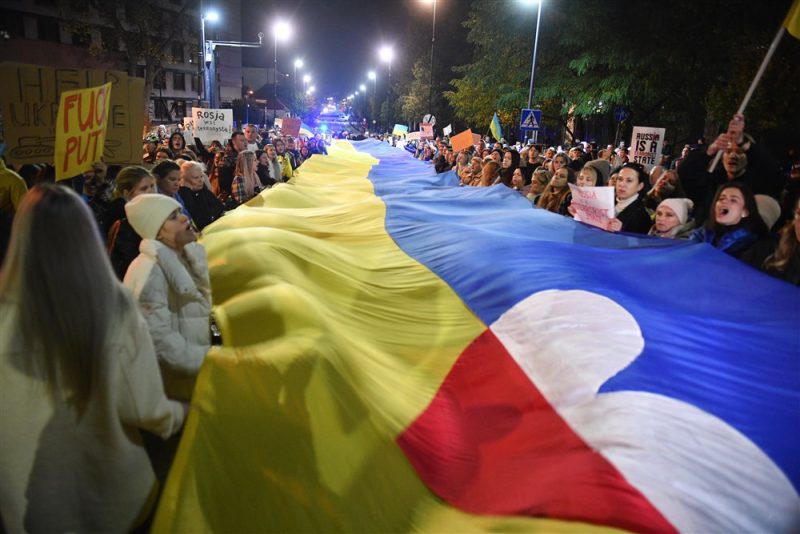 Les Polonais affichent un soutien indéfectible à l’Ukraine malgré les tirs de missiles