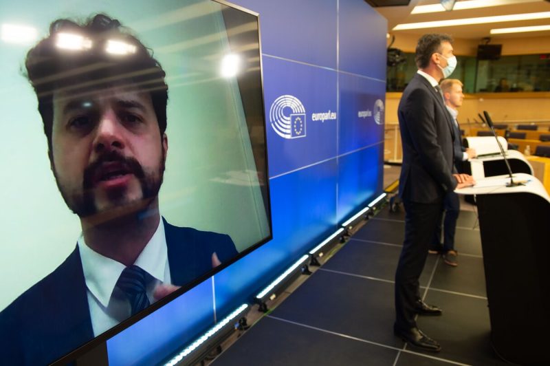 Loi sur l'IA : les rapporteurs demandent la création d’un « Bureau » de l'IA
