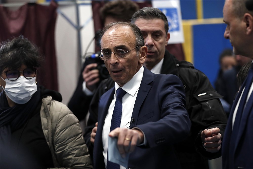 Zemmour votes in the first round of the French presidential elections