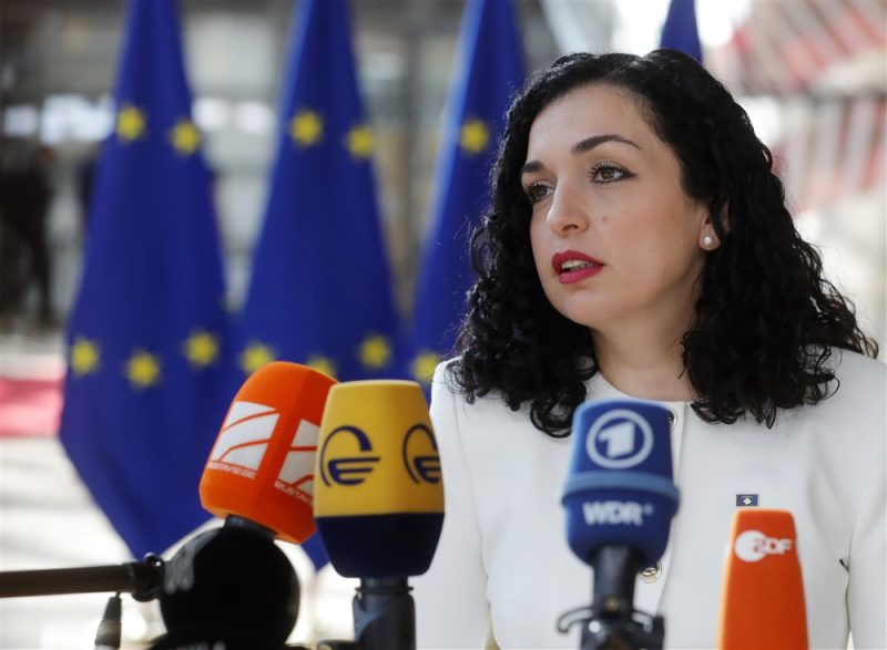 Le Kosovo signe sa demande d’adhésion à l’UE