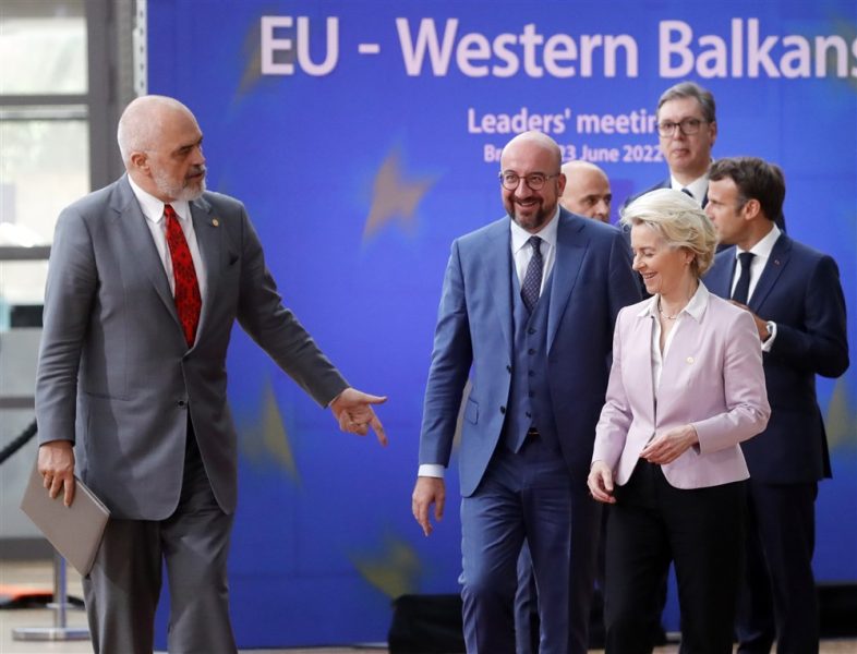 Sommet UE-Balkans occidentaux : l’UE tente de rassurer la région sur son avenir au sein du bloc
