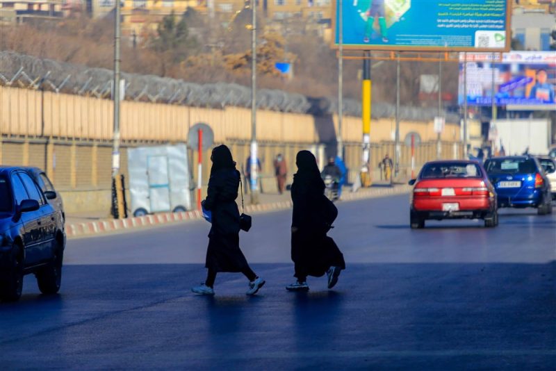 Afghanistan : l'UE « condamne fermement » l'interdiction du travail des femmes dans les ONG