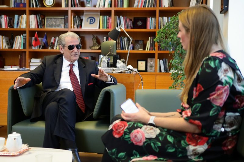 Corruption et sanctions occidentales : les confidences de l'ancien président albanais Sali Berisha